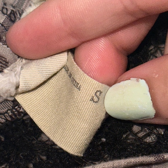 Gimmicks by BKE hooded top size small - Picture 4 of 4